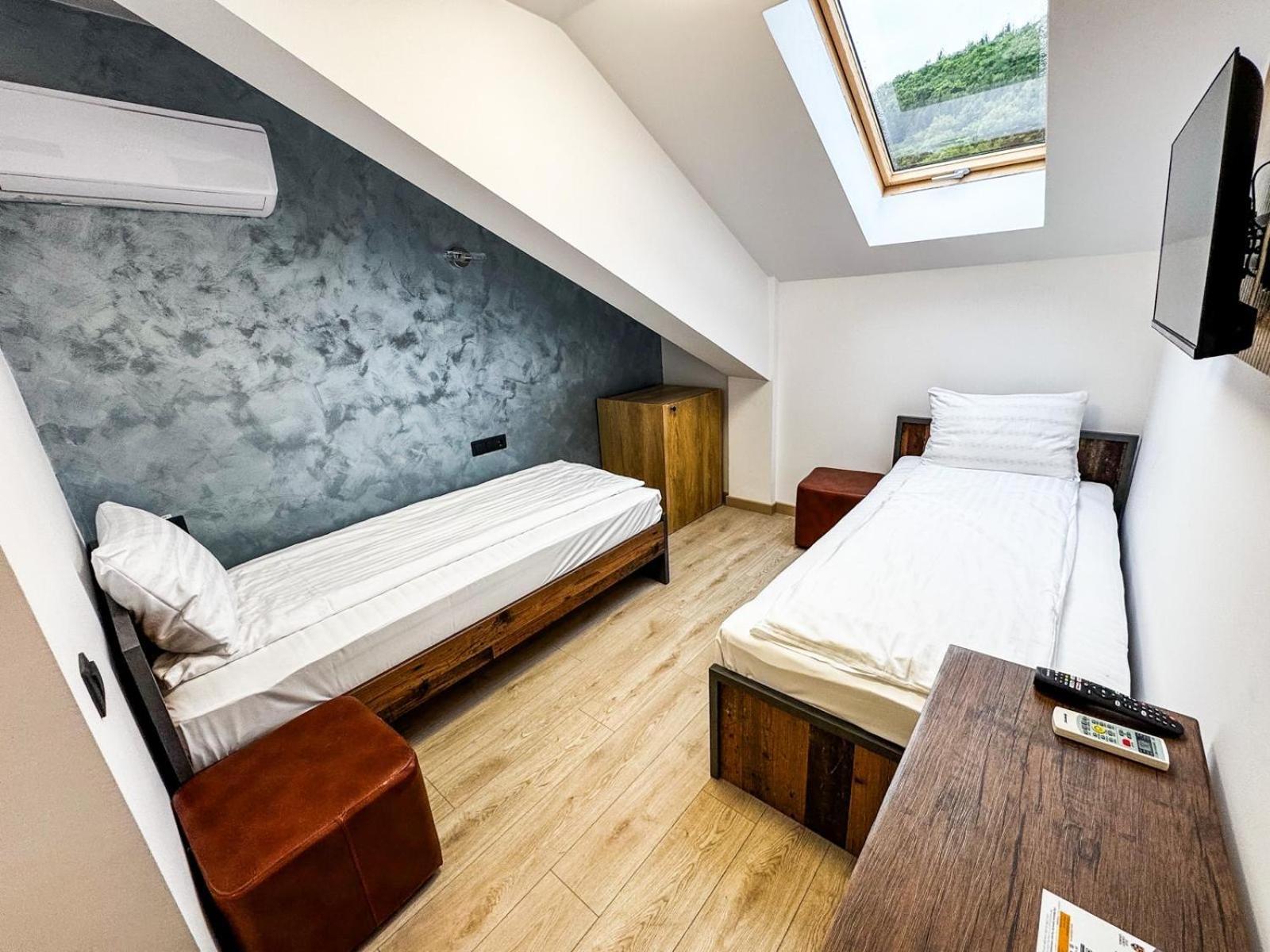 Motel Dalia Gilau Bagian luar foto