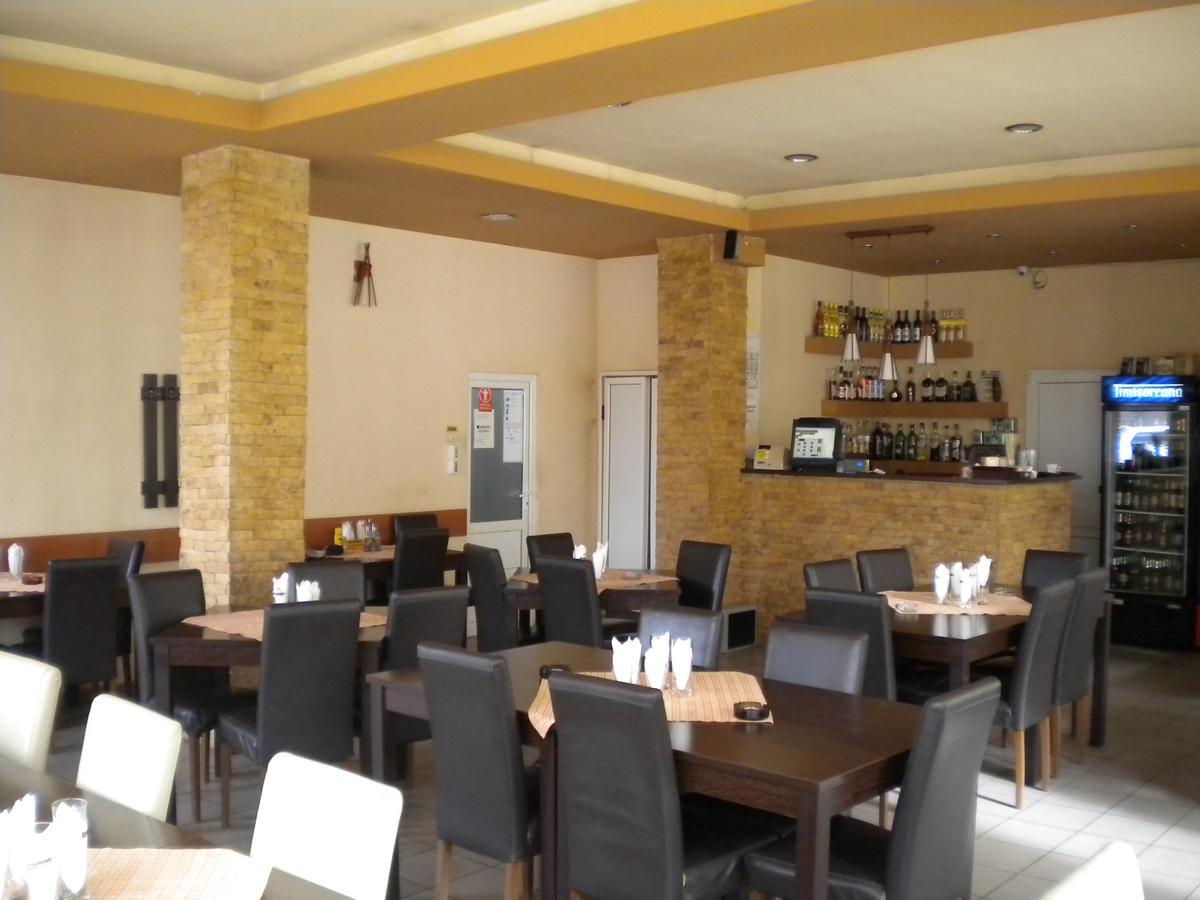 Motel Dalia Gilau Bagian luar foto