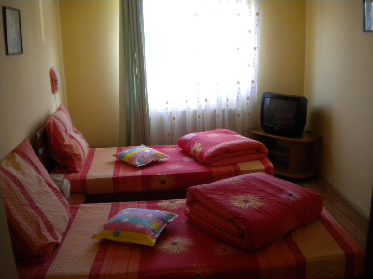 Motel Dalia Gilau Bagian luar foto