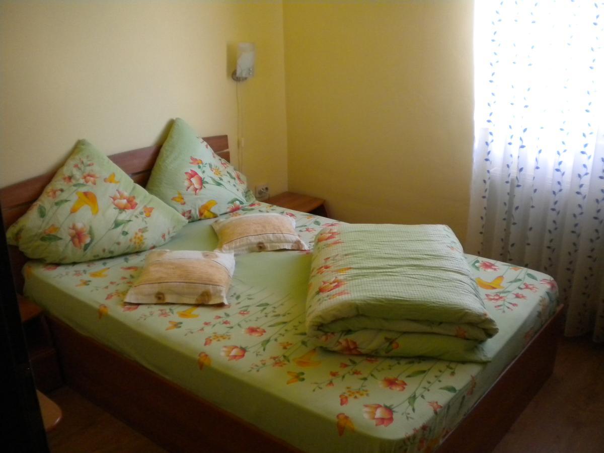 Motel Dalia Gilau Bagian luar foto
