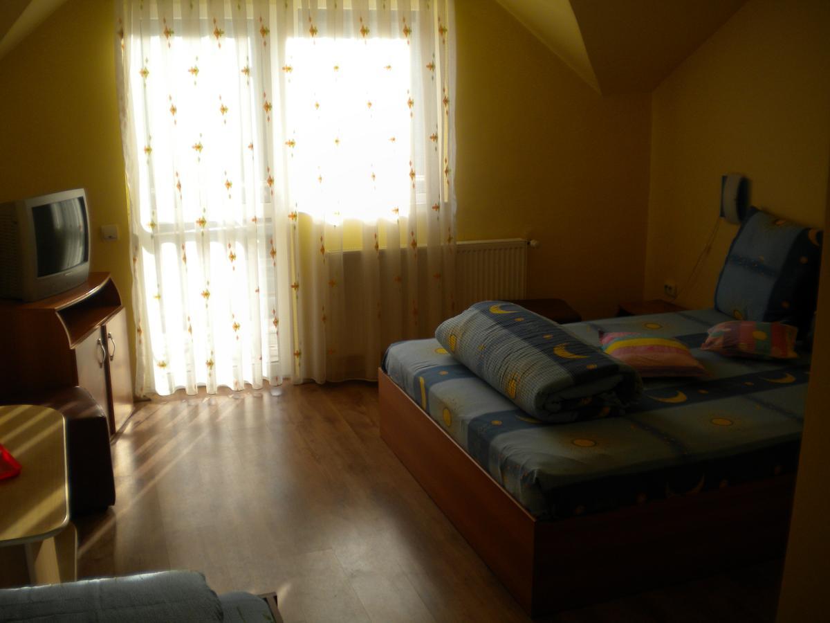 Motel Dalia Gilau Bagian luar foto