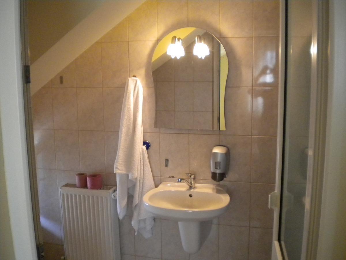 Motel Dalia Gilau Bagian luar foto