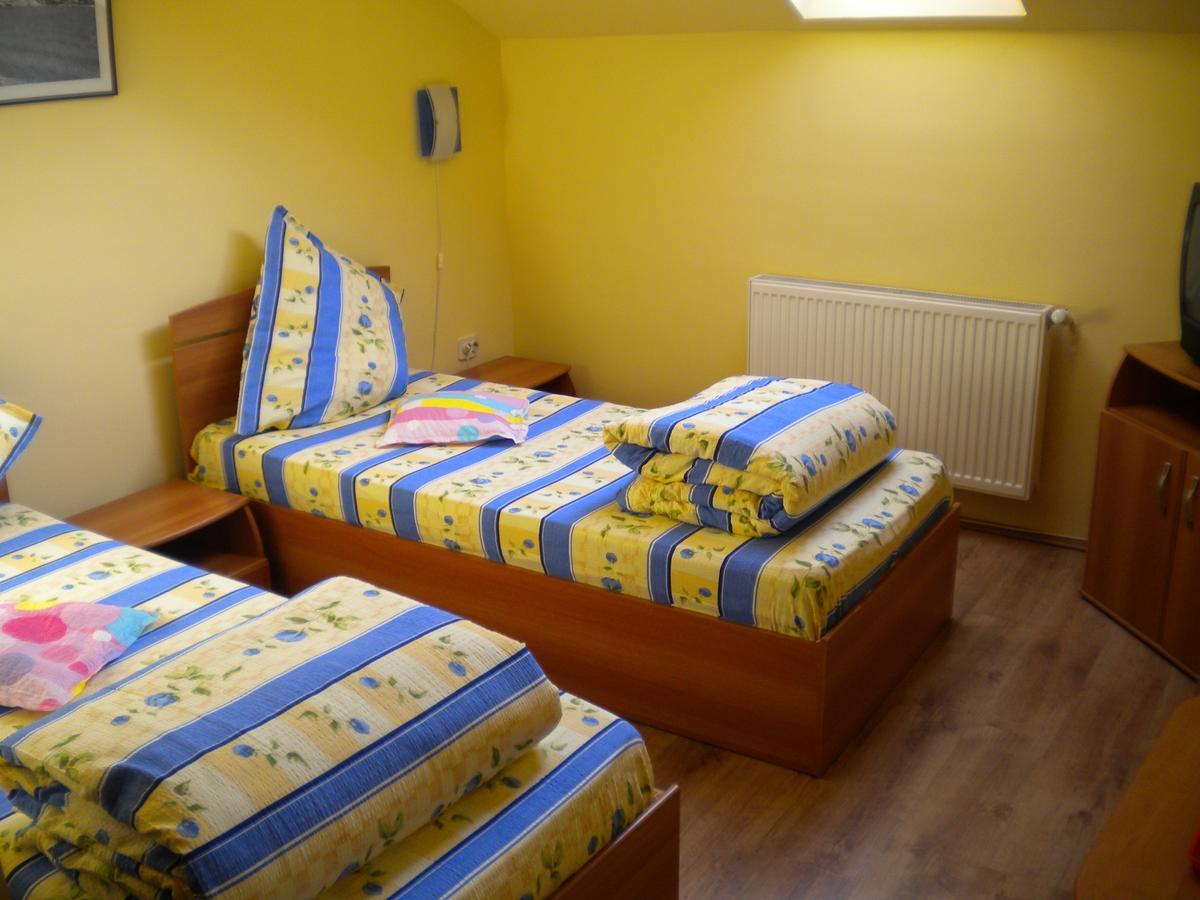 Motel Dalia Gilau Bagian luar foto